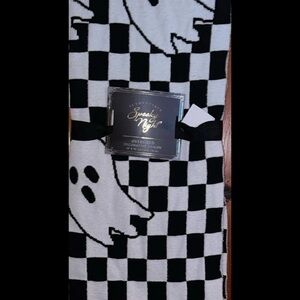 NWT Spooky Night Checkered Ghost Viral Blanket Throw 50” x 70” Halloween